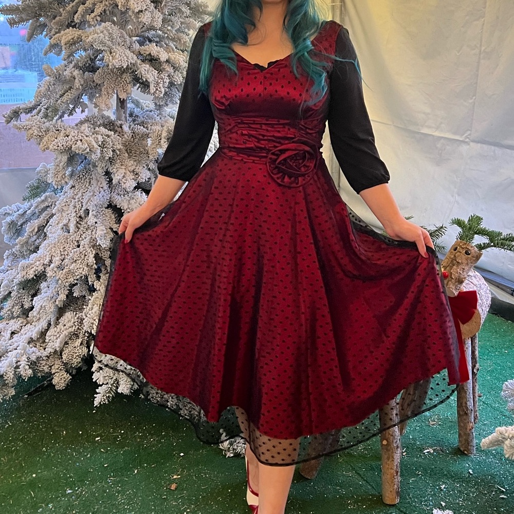 Elegant Red and Black Polka Dot Pinup Girl 50s style Dress